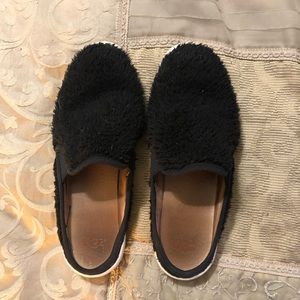 UGG slippers size 8